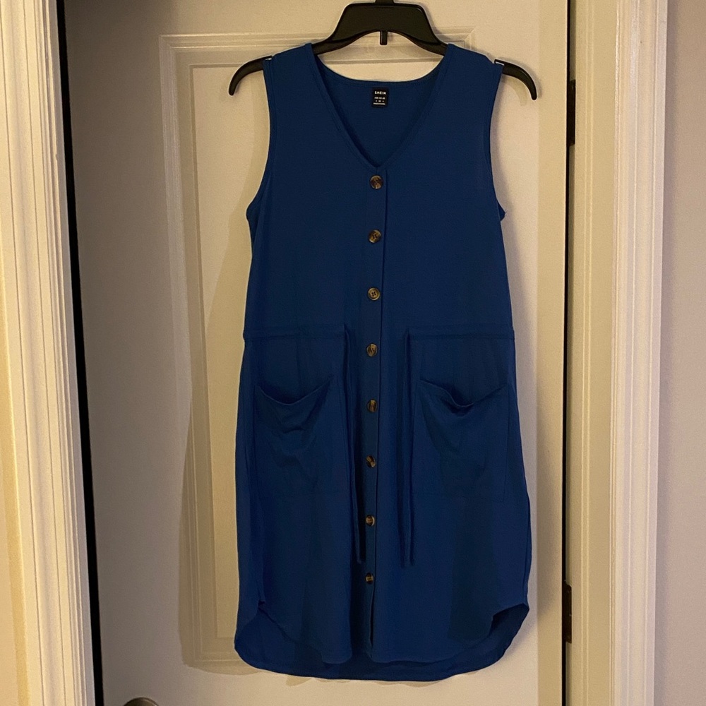 Blue Sleeveless Button-Down Dress